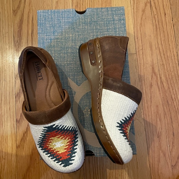 BORN  Bailee Shoes in White Multi  - Women’s Size 8 - New In Box - Picture 3 of 8